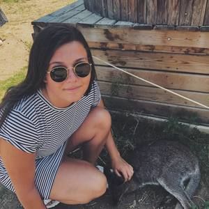 Meet your Posher, Megan